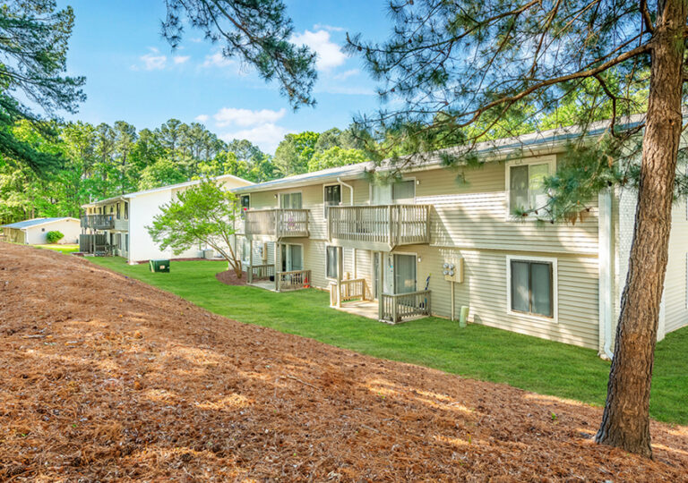 Oxford Square Apartments Gallery